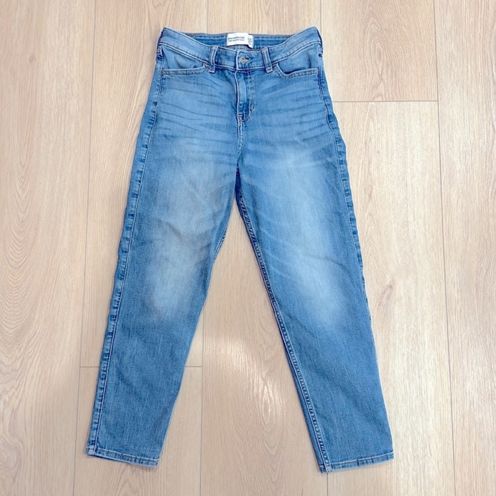 Abercrombie Kids high-rise mini mom jeans, size 13/14